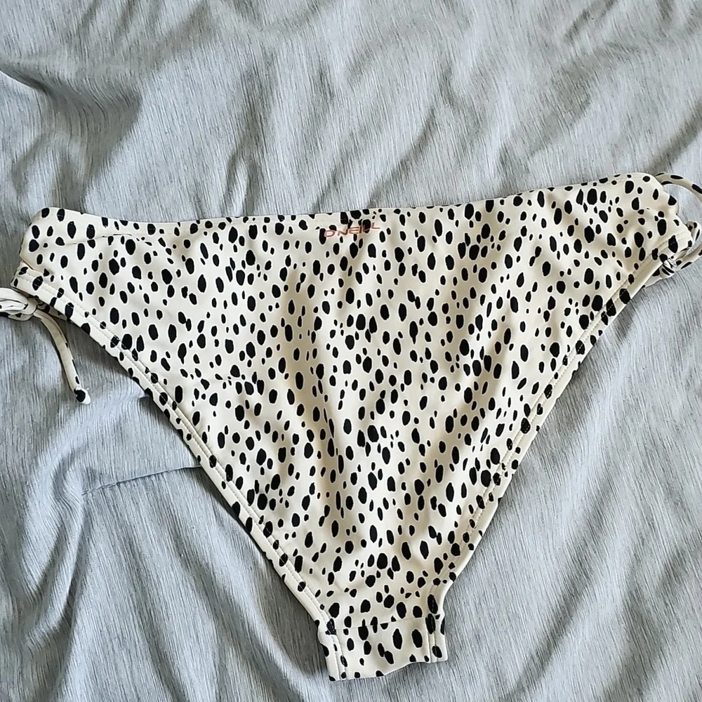 NWOT O'NEILL Dalmatian Print Bikini Bottoms Size 16 (Girls)